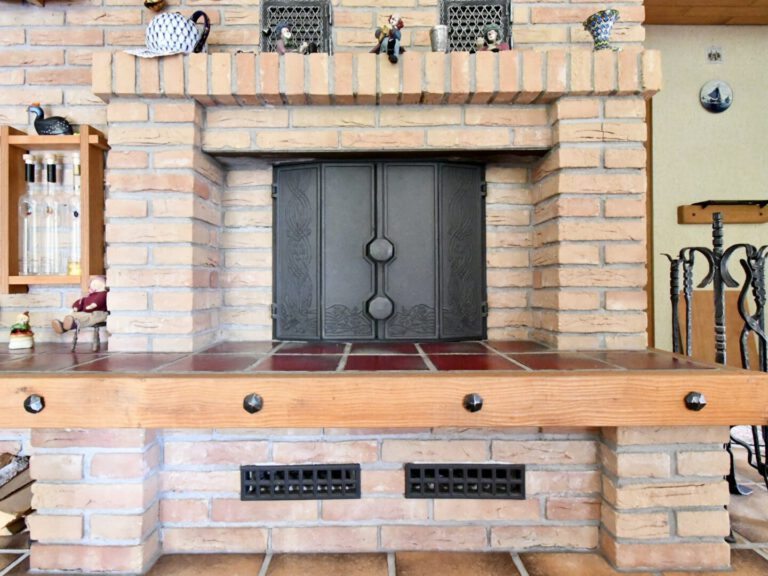 Kamin im Wohnzimmer