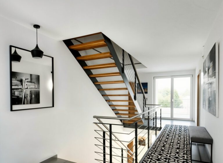 Galerie / TH - mit KI möbliert