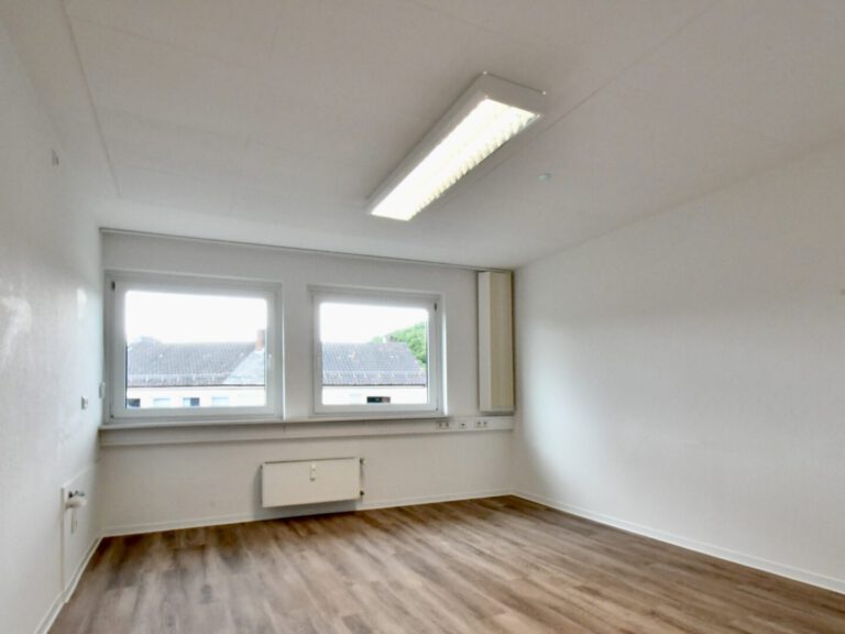 Küche / Aufenthalt (leer)