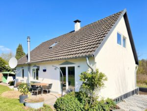 Ansicht Garten rechts (KI generiert)